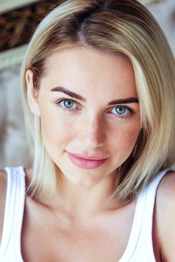 Beautiful Blonde Likka Via Watch4Beauty Beautiful Blonde Likka Via Watch4Beauty